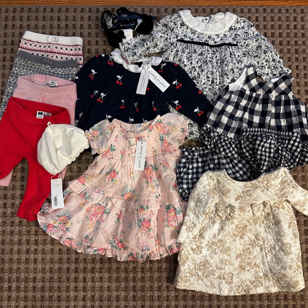 11 items of Janie and Jack girls baby clothing 3 mo - 2T